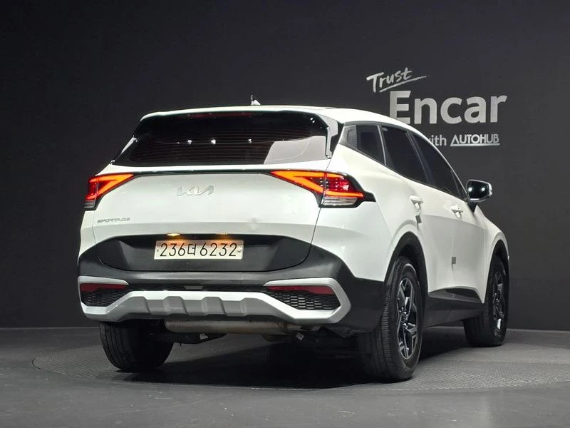 Kia Sportage 1.6 Automatic, снимка 4 - Автомобили и джипове - 55588000