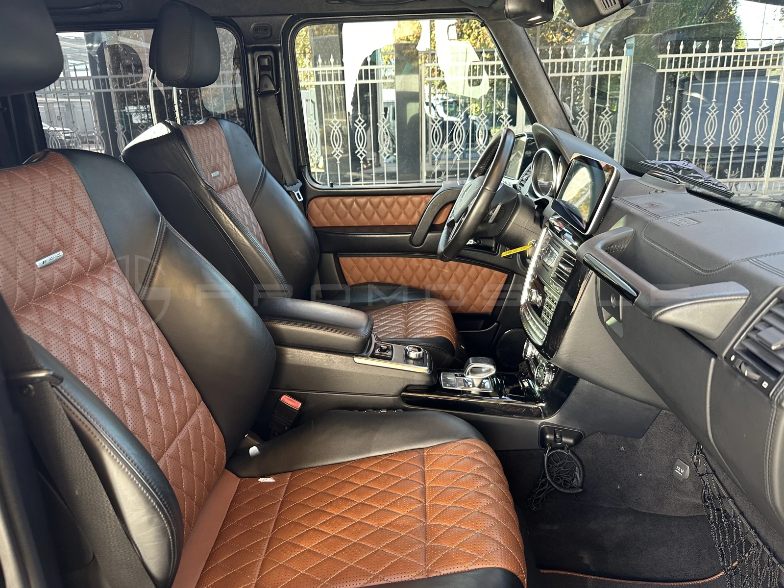 Mercedes-Benz G 63 AMG Designo* Harman/Kardon* Distronic | Mobile.bg   12