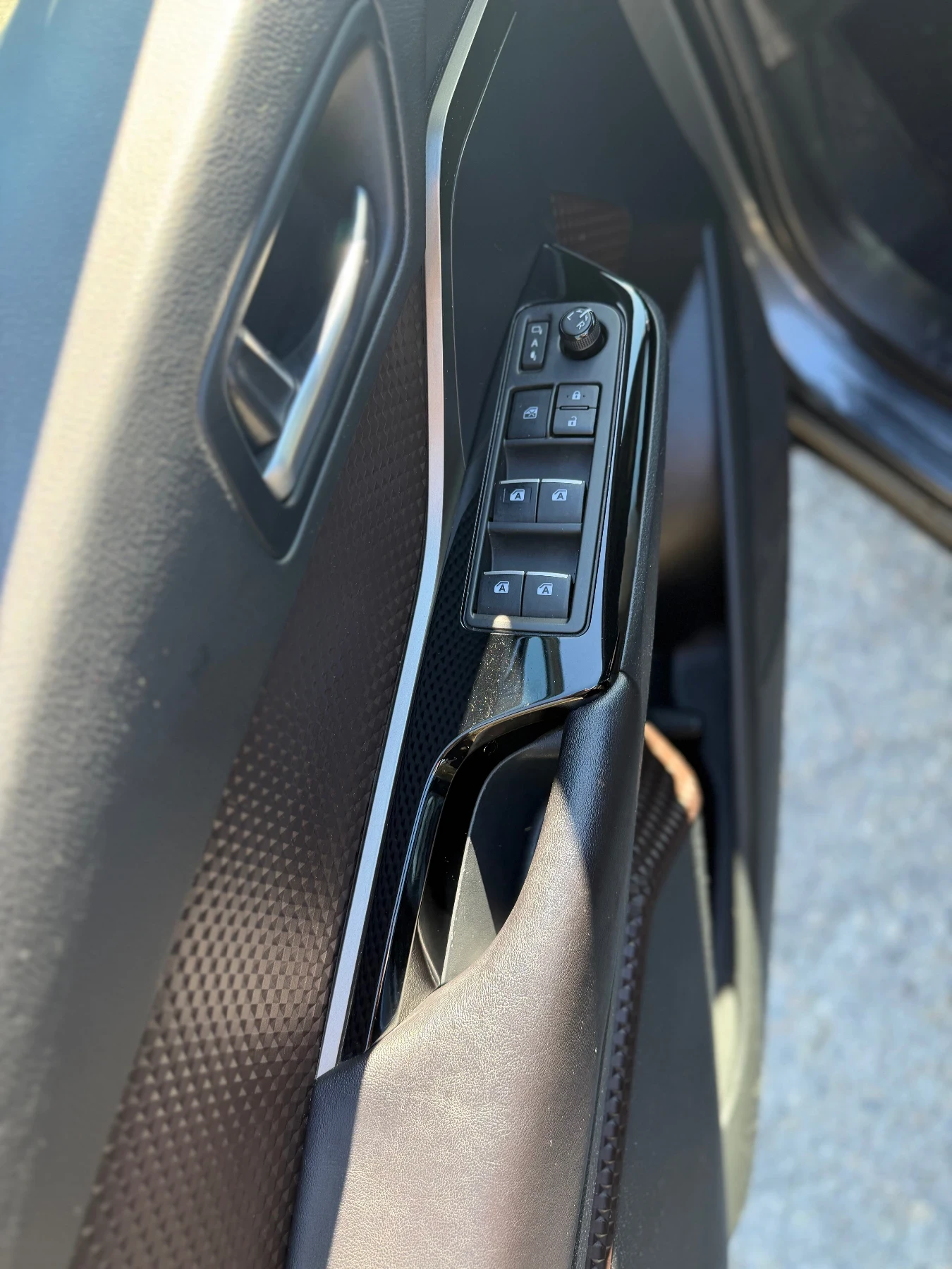 Toyota C-HR | Mobile.bg � ����������� 10