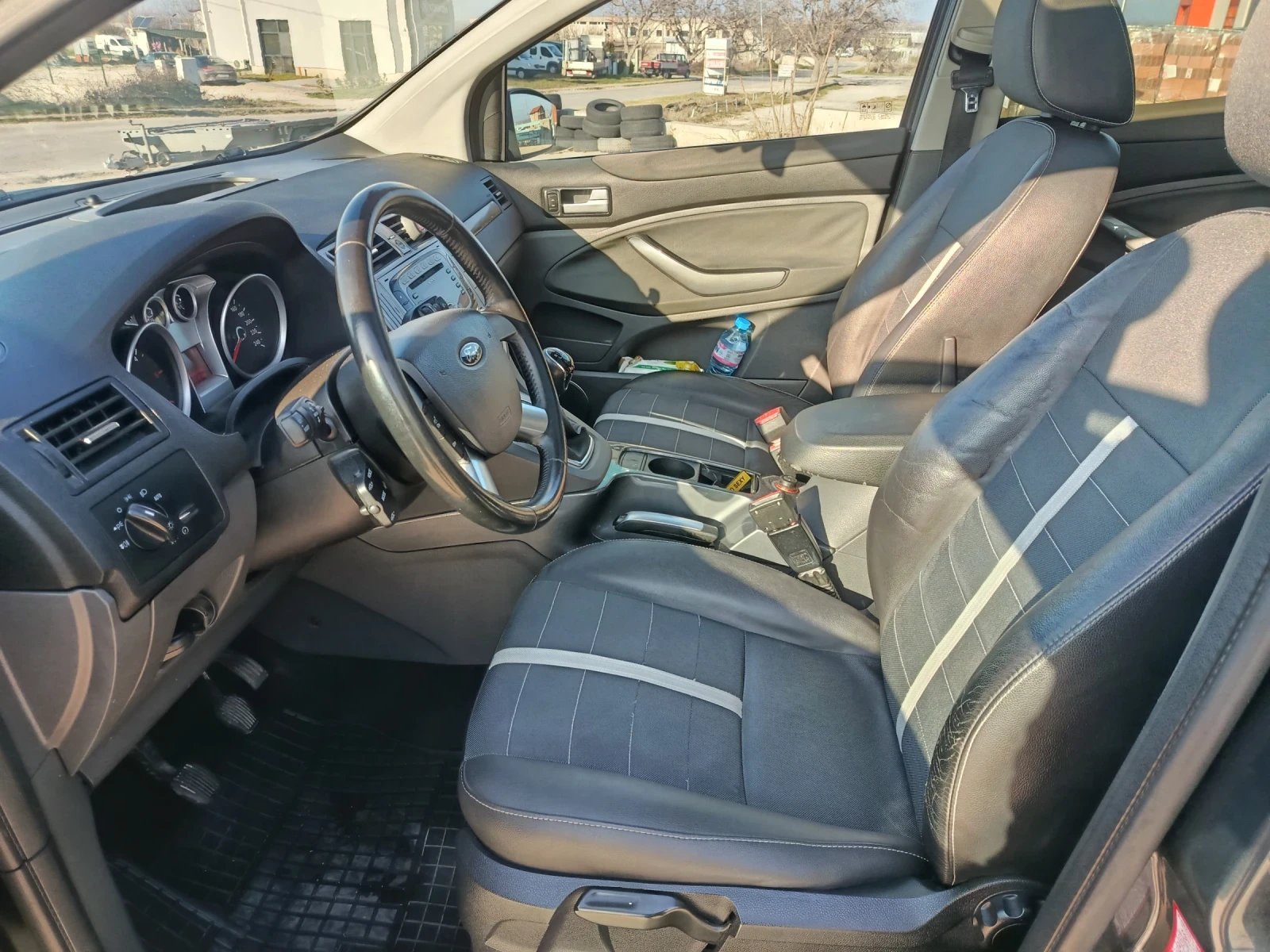 Ford Kuga 2000tdci, снимка 13 - Автомобили и джипове - 53748023