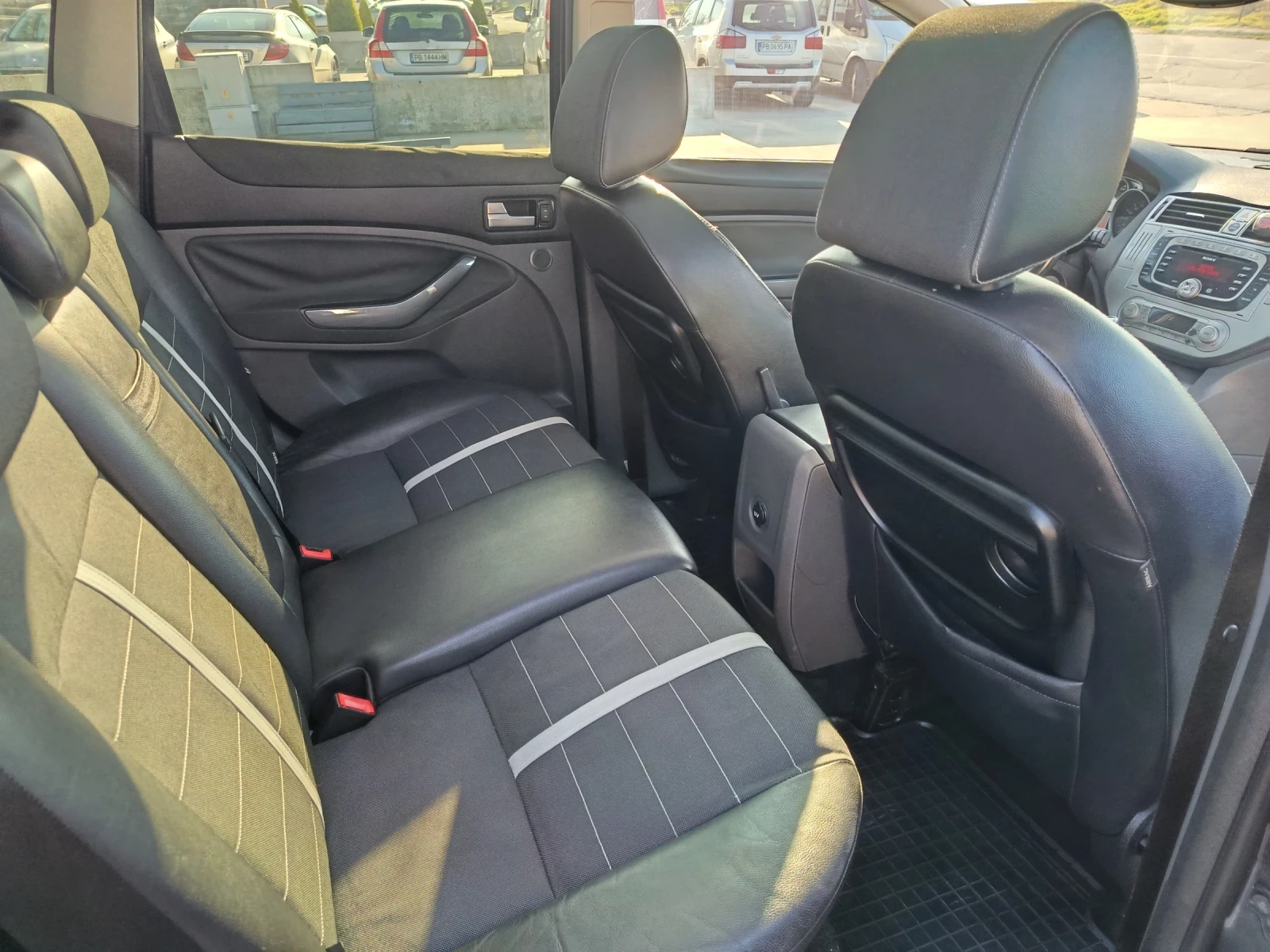 Ford Kuga 2000tdci, снимка 15 - Автомобили и джипове - 53748023