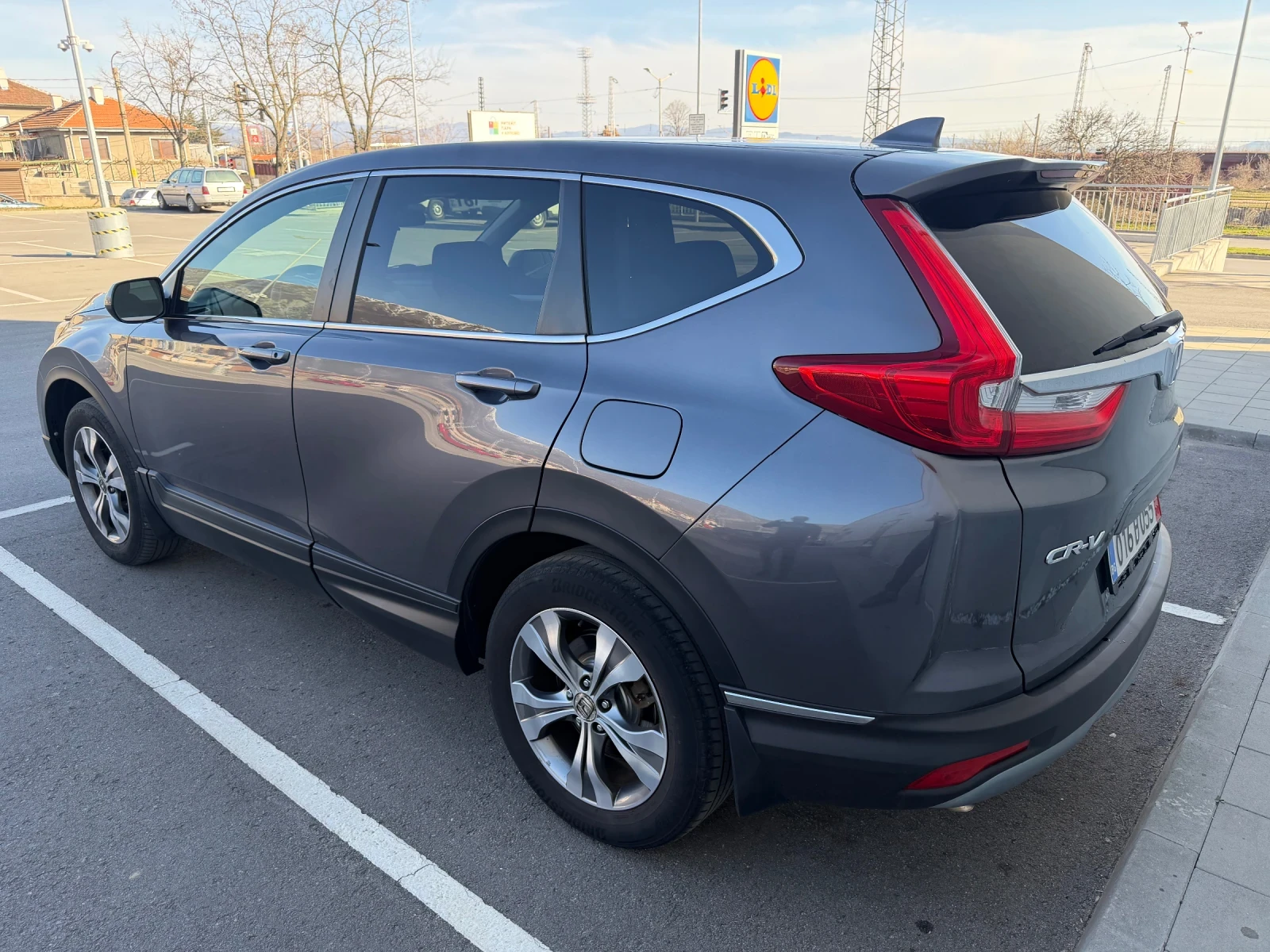 Honda Cr-v 1.5 Turbo AWD, снимка 4 - Автомобили и джипове - 53804036