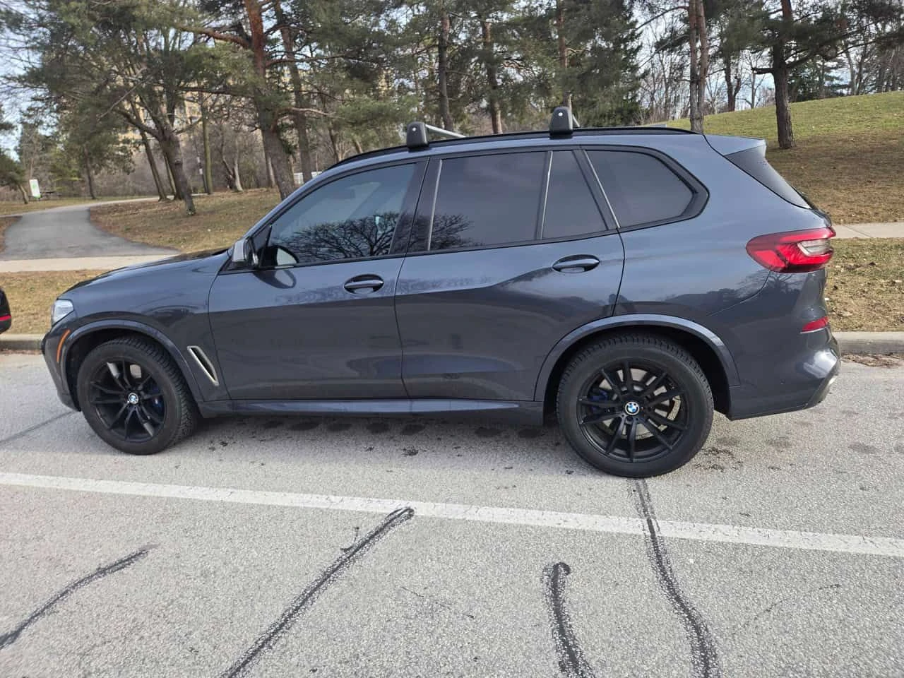 BMW X5 М ПАКЕТ/M50i/CARFAX/МАСАЖИ/HEAD UP/ПАНО/КЛИП, снимка 3 - Автомобили и джипове - 54011300