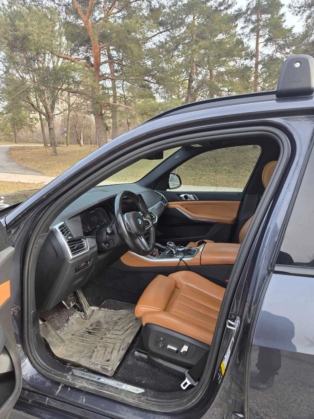 BMW X5 М ПАКЕТ/M50i/CARFAX/МАСАЖИ/HEAD UP/ПАНО/КЛИП, снимка 5 - Автомобили и джипове - 54011300