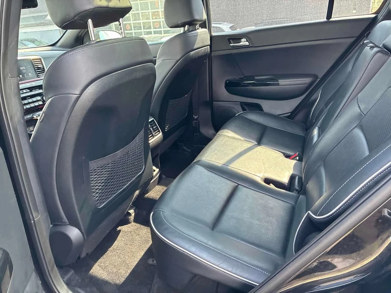 Kia Sportage * SX * PANO* KEYLESS* ПОДГРЕВ* , снимка 12 - Автомобили и джипове - 54442315