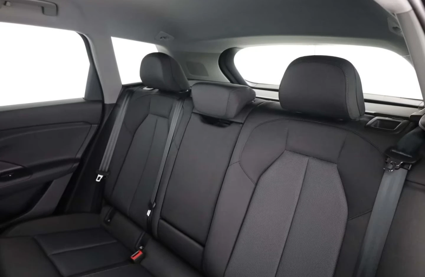 Audi Q6 E-TRON/ S-LINE/ 360/ TECH PACK/  VIRTUAL COCKPIT +, снимка 14 - Автомобили и джипове - 55199985