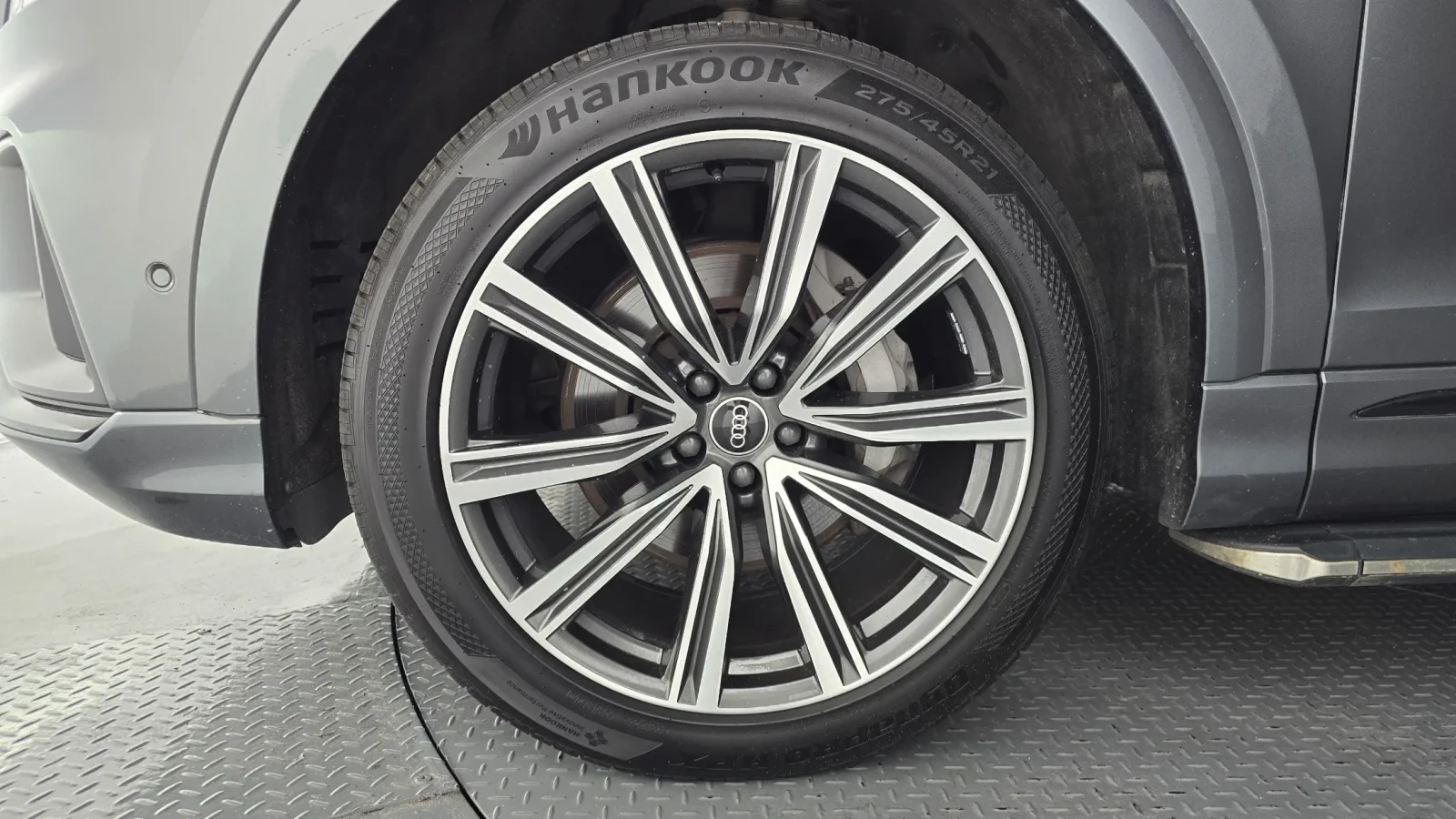Audi Q8 55 TFSI PRESTIGE| DISTRONIC| B&O| MASSAGE| PANO| , снимка 16 - Автомобили и джипове - 55422148
