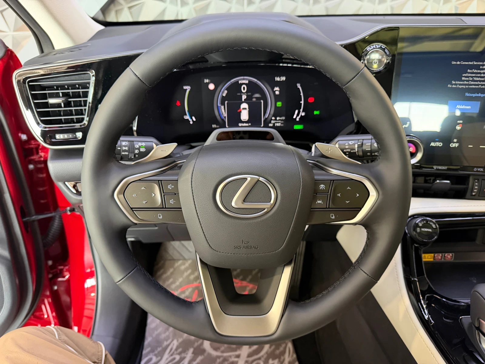 Lexus RX 450h plus ЧИСТО НОВ * FULL Екстри * MARK LEV * ПАНО * HEAD U, снимка 13 - Автомобили и джипове - 55734569