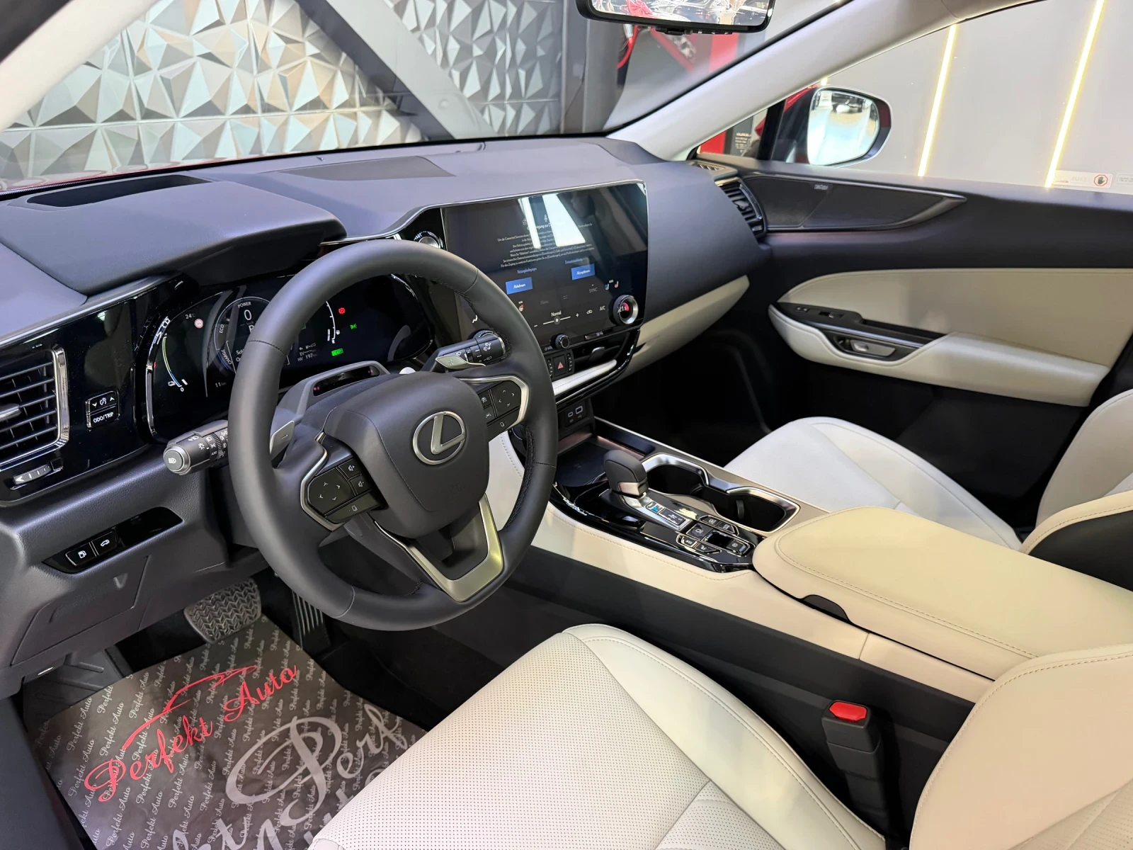 Lexus RX 450h plus ЧИСТО НОВ * FULL Екстри * MARK LEV * ПАНО * HEAD U, снимка 8 - Автомобили и джипове - 55734569