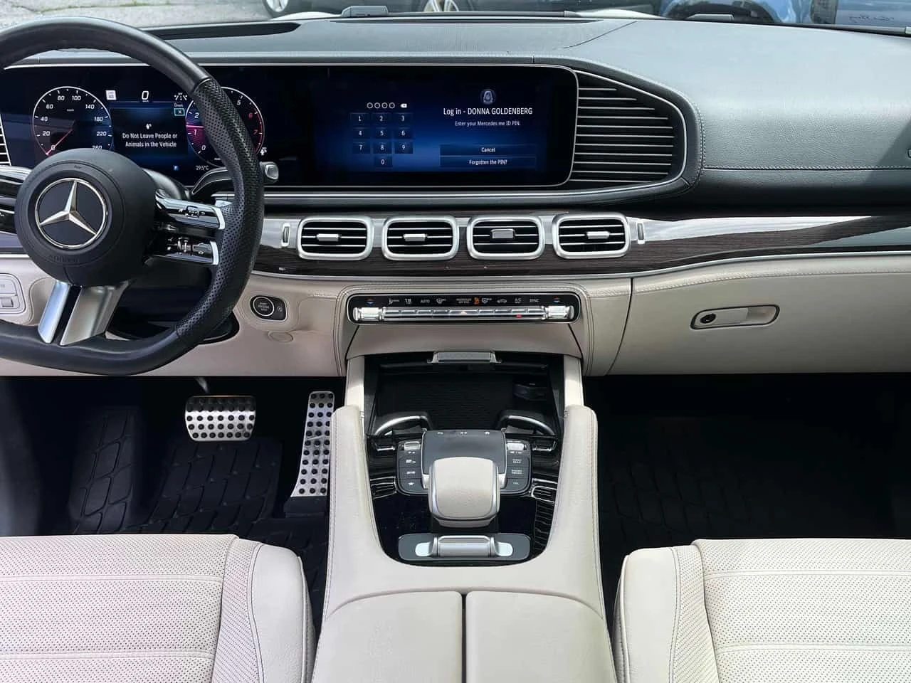 Mercedes-Benz GLS 450 ДИСТРОНИК * 360 * BURMESTER * PANO * ОБДУХВАНЕ, снимка 9 - Автомобили и джипове - 55777871