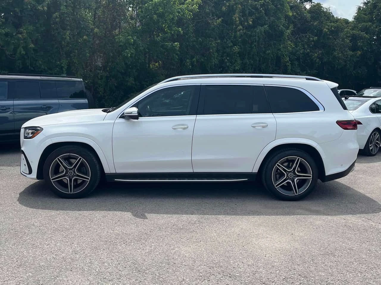 Mercedes-Benz GLS 450 ДИСТРОНИК * 360 * BURMESTER * PANO * ОБДУХВАНЕ, снимка 2 - Автомобили и джипове - 55777871