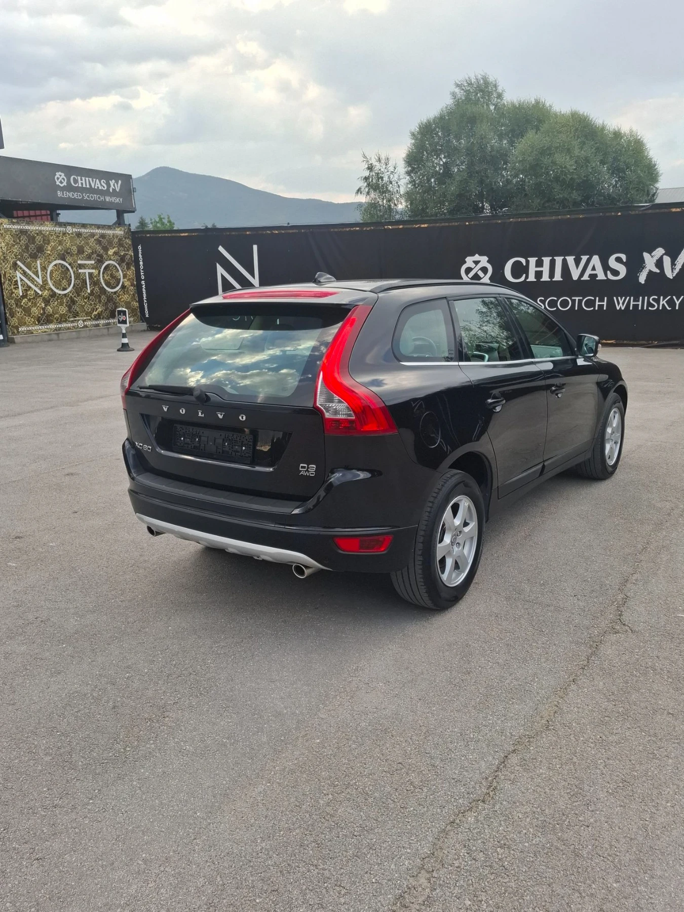 Volvo XC60 2.4D 163к.с 4Х4 ЕВРО5, снимка 6 - Автомобили и джипове - 55905546