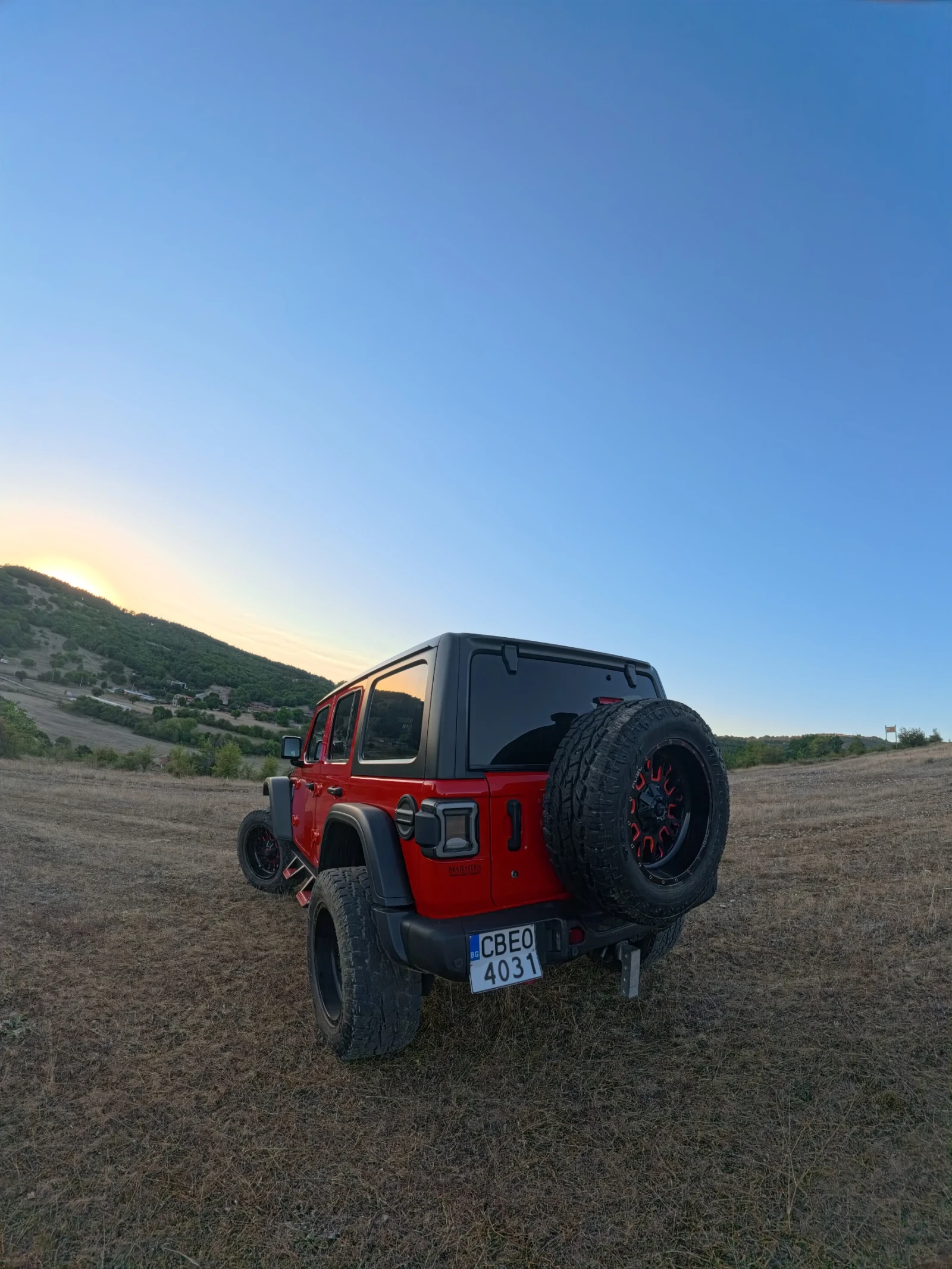 Jeep Wrangler Rubicon UNLIMITED JL, снимка 3 - Автомобили и джипове - 56012052