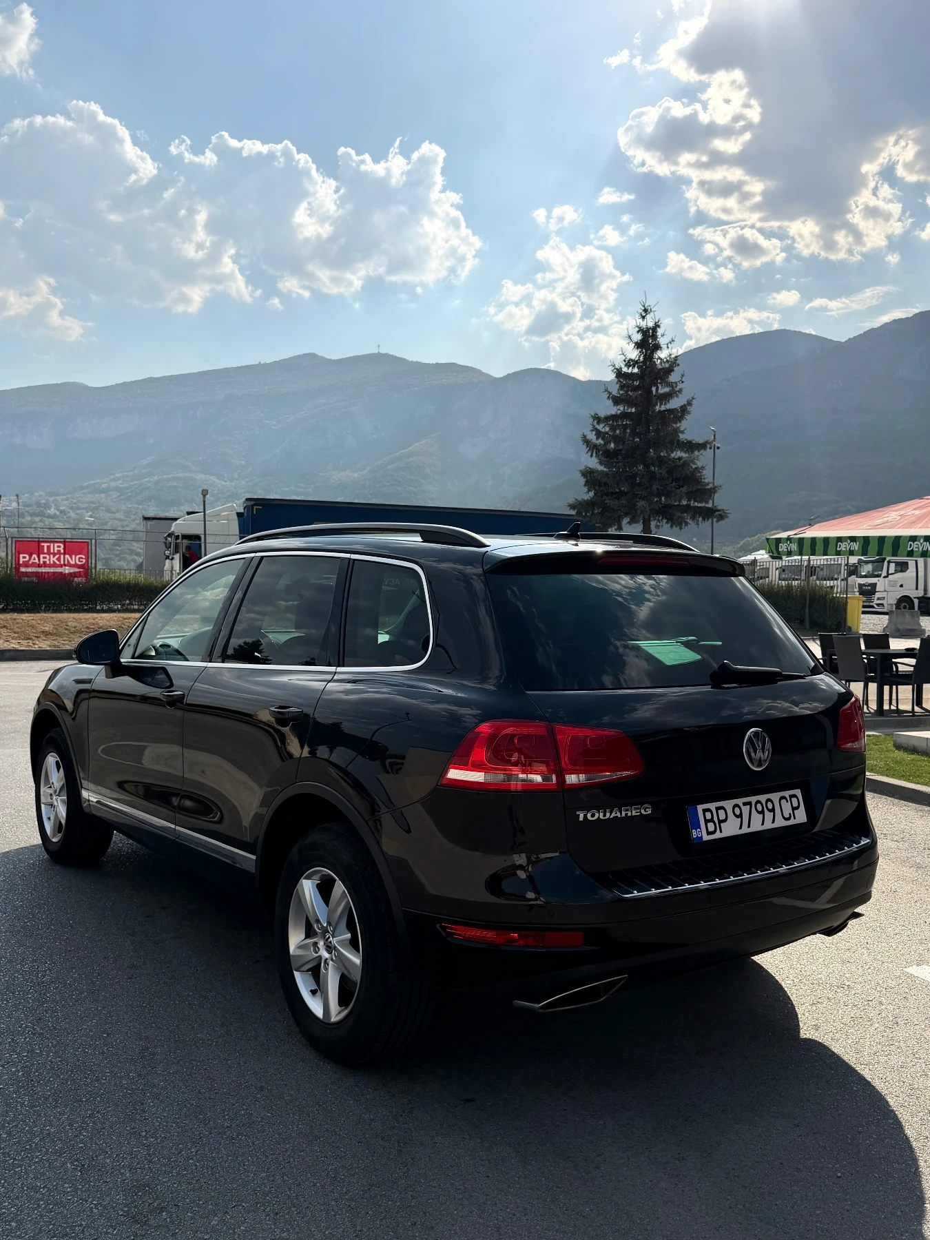 VW Touareg, снимка 2 - Автомобили и джипове - 56034531