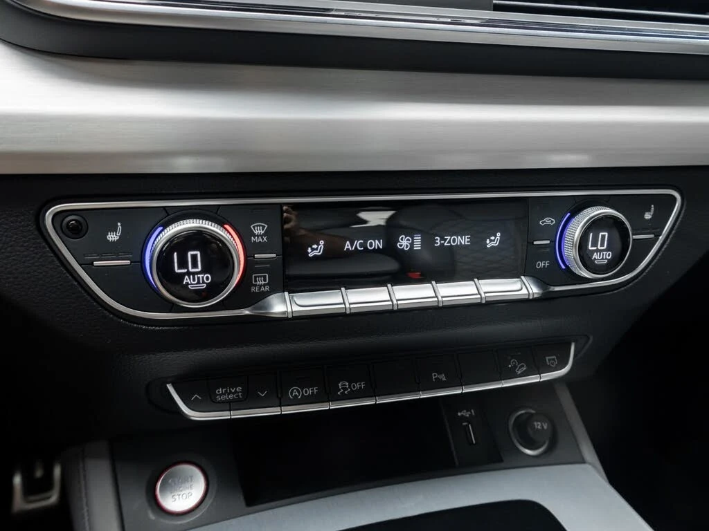 Audi SQ5 Sportback/VIRTUAL COCKPIT/WIRELESS/PANORAMA/, снимка 12 - Автомобили и джипове - 56181649