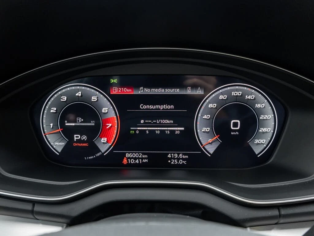 Audi SQ5 Sportback/VIRTUAL COCKPIT/WIRELESS/PANORAMA/, снимка 9 - Автомобили и джипове - 56181649