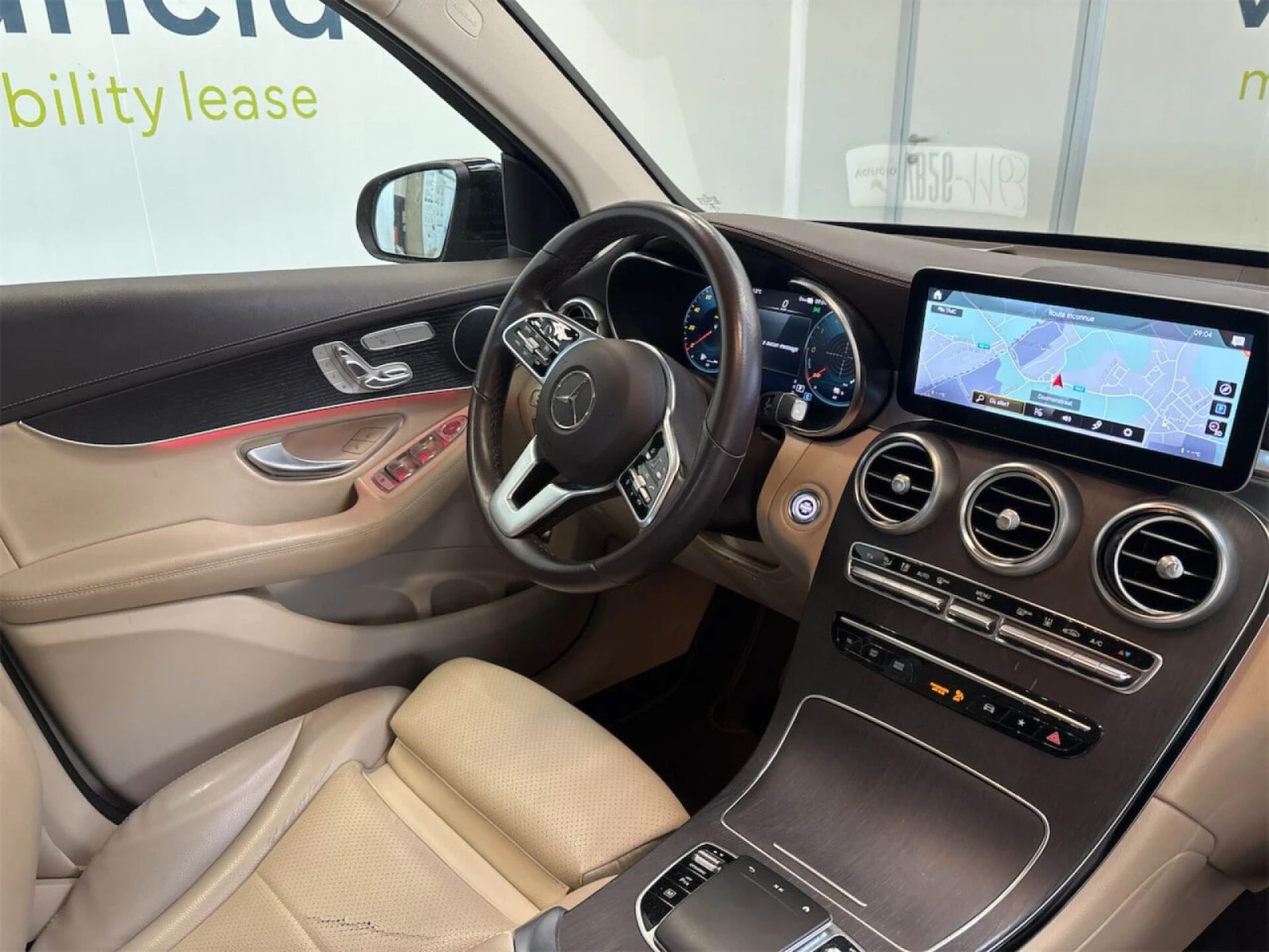 Mercedes-Benz GLC 300 4MATIC PREMIUM PLUS PACK Leather Navi, снимка 6 - Автомобили и джипове - 56271086