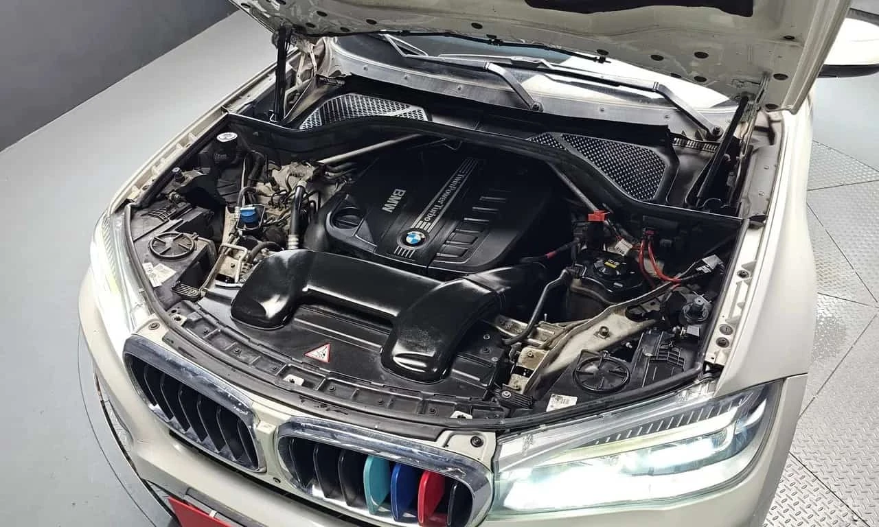 BMW X6 XDRIVE30D * ФИКСИРАНА ЦЕНА ДО БЪЛАГАРИЯ* , снимка 17 - Автомобили и джипове - 56295536