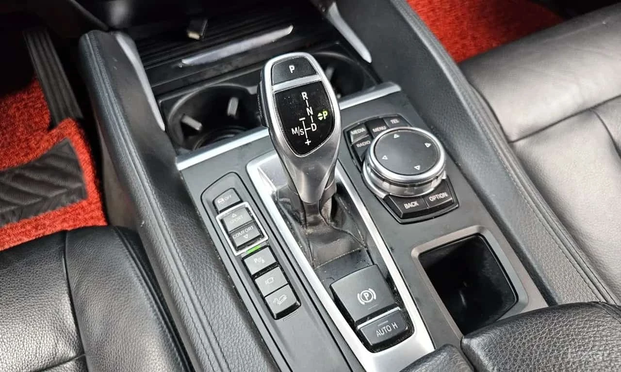 BMW X6 XDRIVE30D * ФИКСИРАНА ЦЕНА ДО БЪЛАГАРИЯ* , снимка 8 - Автомобили и джипове - 56295536