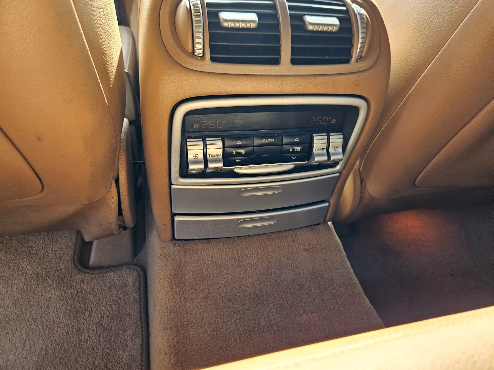 Porsche Cayenne, снимка 10 - Автомобили и джипове - 56597580