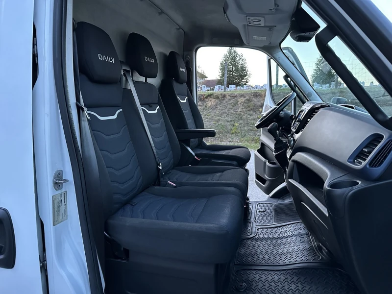 Iveco 35S18 HI-MATIC* ХЛАДИЛЕН* LED* КЛИМА* ВЪЗ.ВЪЗГЛАВНИЦИ, снимка 10 - Бусове и автобуси - 51841204