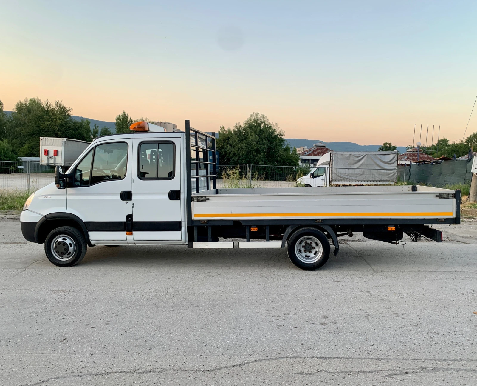 Iveco Daily .0* 7МЕСТА* 4.20М МАКСИ БАЗА* КЛИМА* ВСИЧКИ ЕКСТР - изображение 2