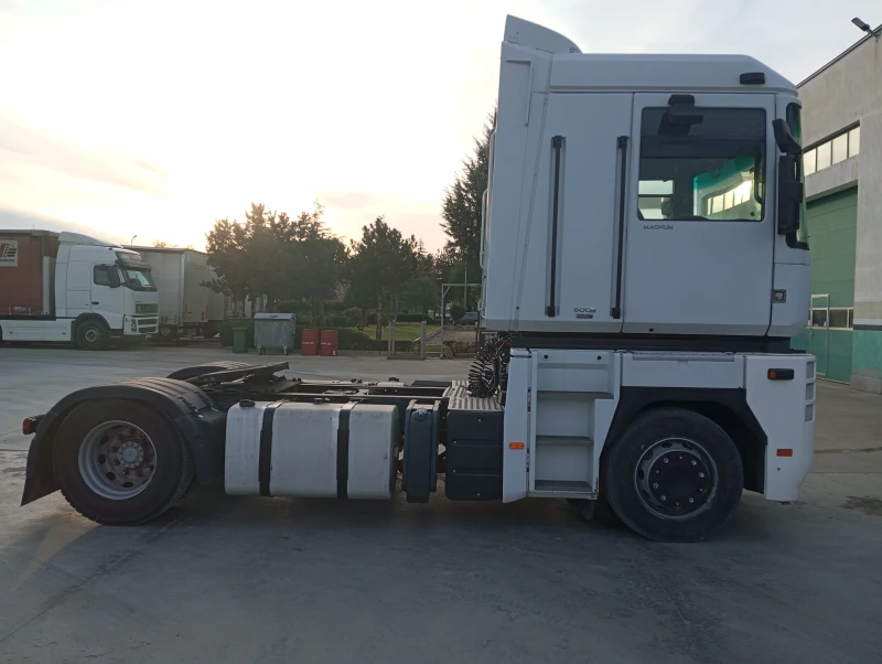 Renault Magnum, снимка 2 - Камиони - 47627566