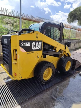 Мини челни товарачи Cat 246D3-КЛИМА+ ПАРНО-УНИКАТ