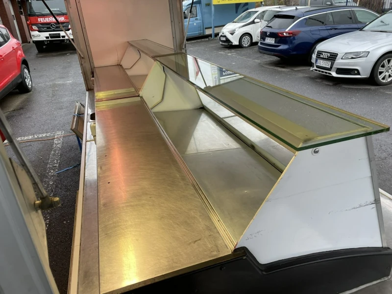 Каравана Adria МАГАЗИН МЕСО И МЛЕЧНИ ПРОДУКТИ , снимка 6 - Каравани и кемпери - 52327575