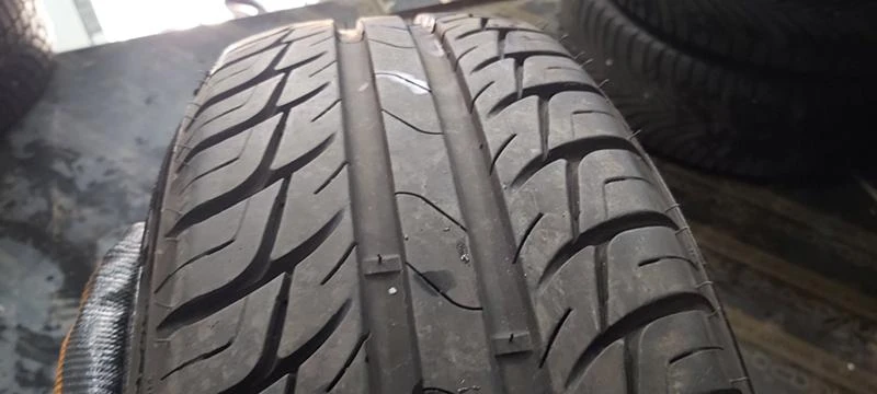 Гуми Летни 205/60R15, снимка 1 - Гуми и джанти - 31149321