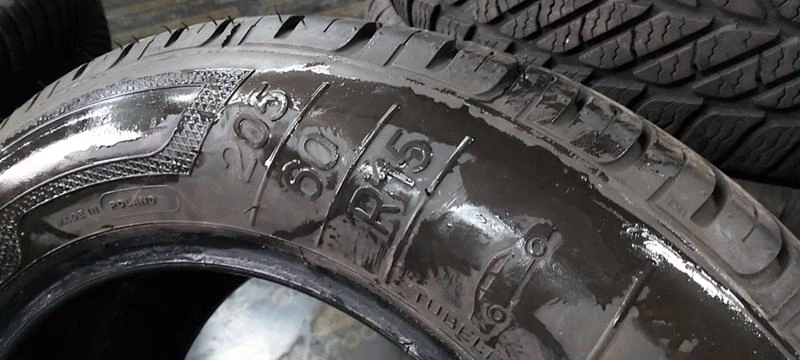 Гуми Летни 205/60R15, снимка 3 - Гуми и джанти - 31149321