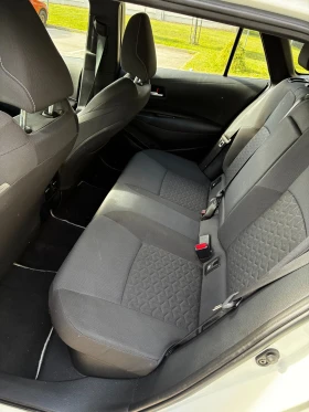 Toyota Corolla 2.0 HSD Executive Plus, снимка 11