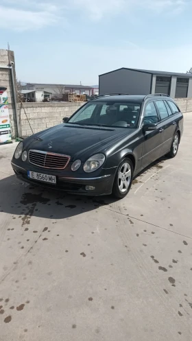 Mercedes-Benz E 220, снимка 9