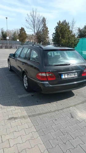 Mercedes-Benz E 220, снимка 8