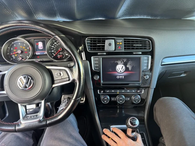 VW Golf, снимка 6 - Автомобили и джипове - 52317384