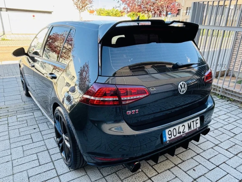 VW Golf, снимка 7 - Автомобили и джипове - 52317384