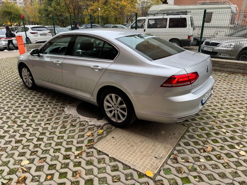 VW Passat 2.0 TDI 150kc DSG от VW България, снимка 4 - Автомобили и джипове - 52308086