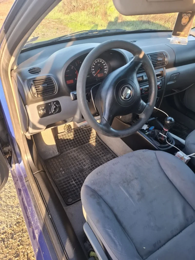 Seat Leon, снимка 4 - Автомобили и джипове - 52736166