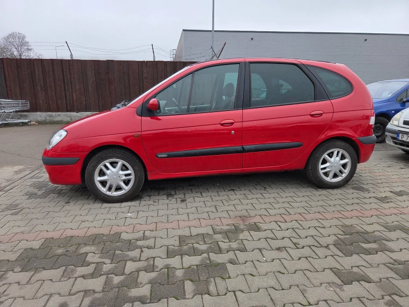 Renault Scenic 1.6 16V, снимка 2 - Автомобили и джипове - 52888075