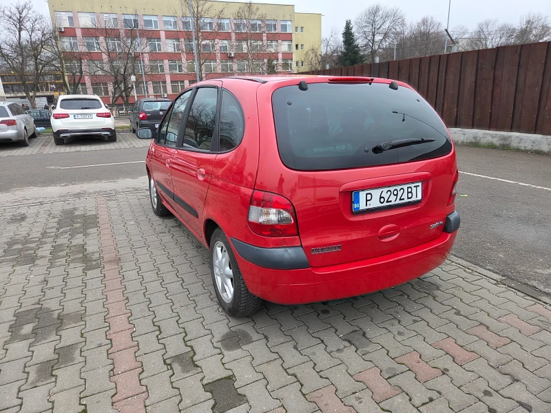 Renault Scenic 1.6 16V, снимка 3 - Автомобили и джипове - 52888075