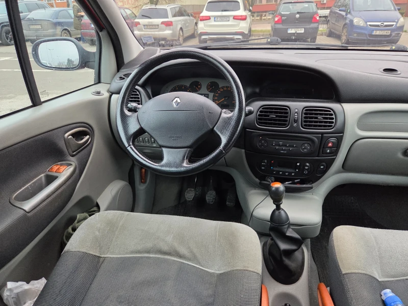 Renault Scenic 1.6 16V, снимка 7 - Автомобили и джипове - 52888075