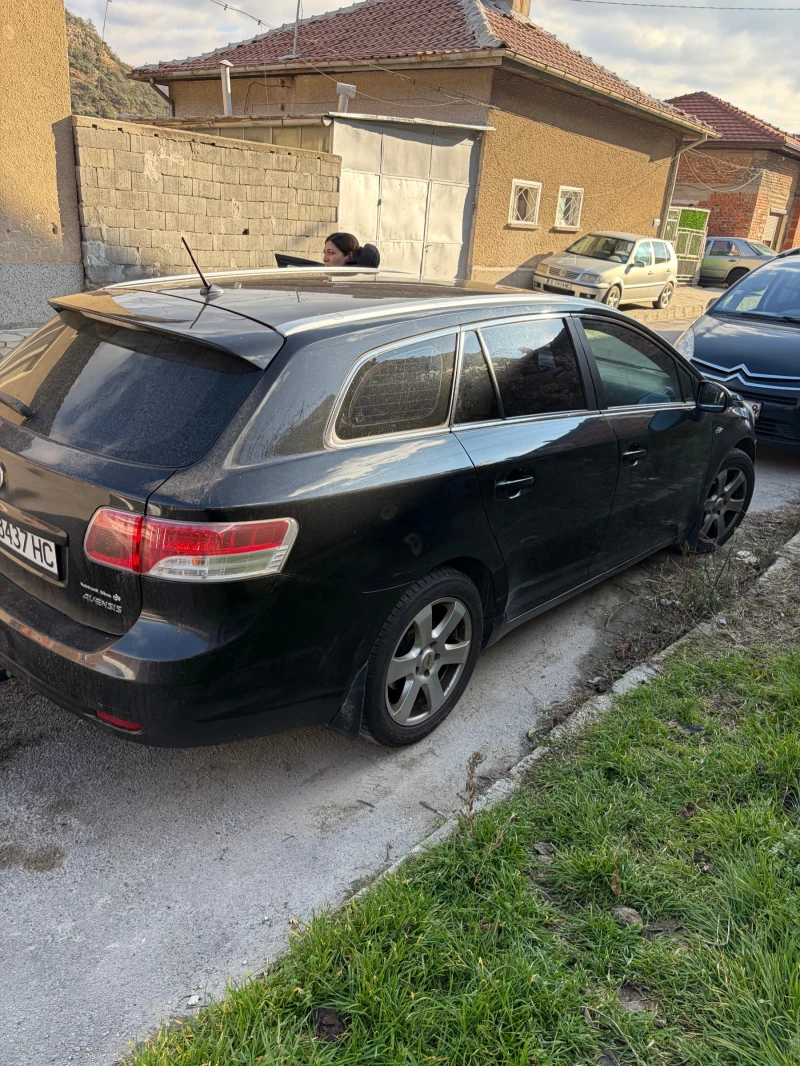Toyota Avensis, снимка 4 - Автомобили и джипове - 52963292