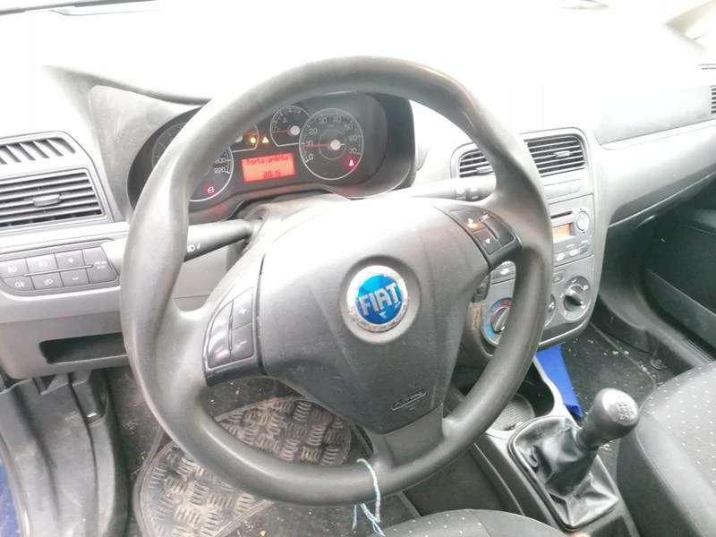 Fiat Punto 1,3 JTD, снимка 9 - Автомобили и джипове - 35054196