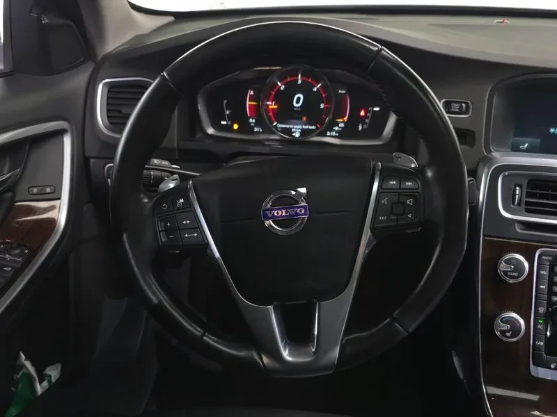 Volvo S60 D4, снимка 13 - Автомобили и джипове - 55559888