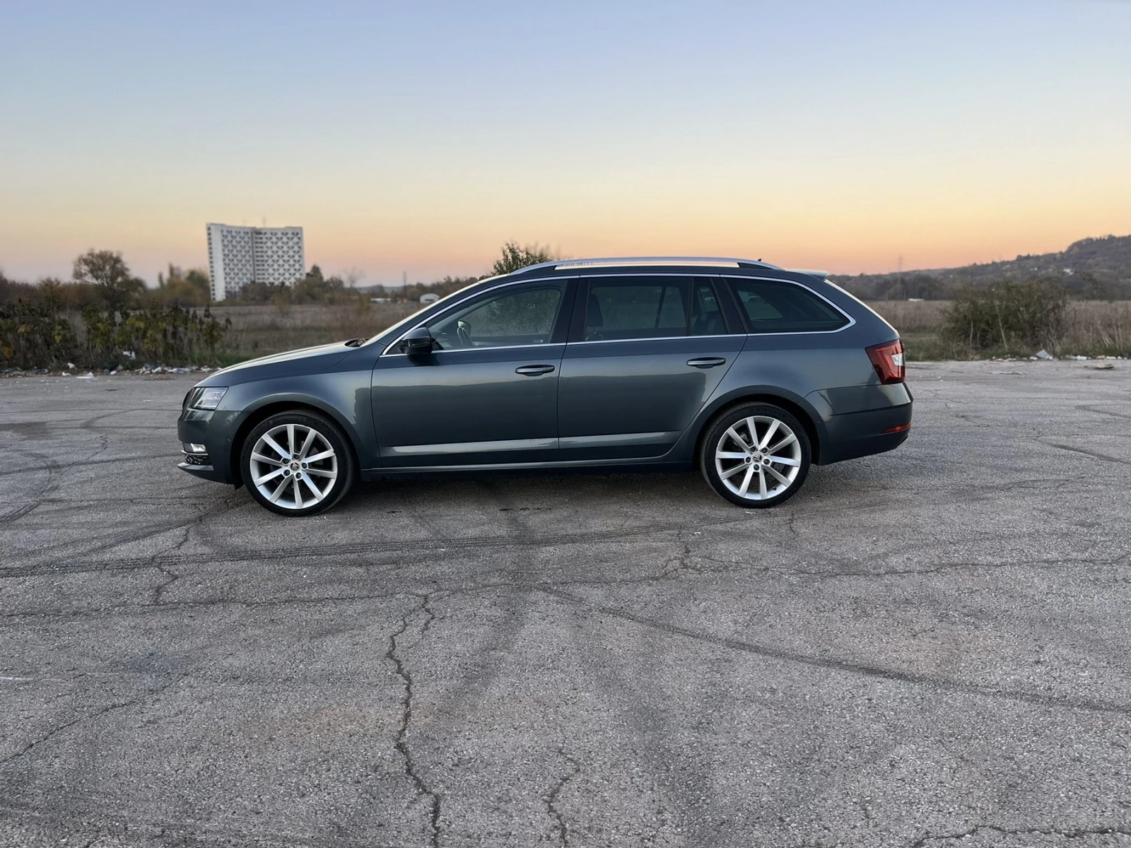 Skoda Octavia 2.0 TDI DSG BUSINESS - изображение 3