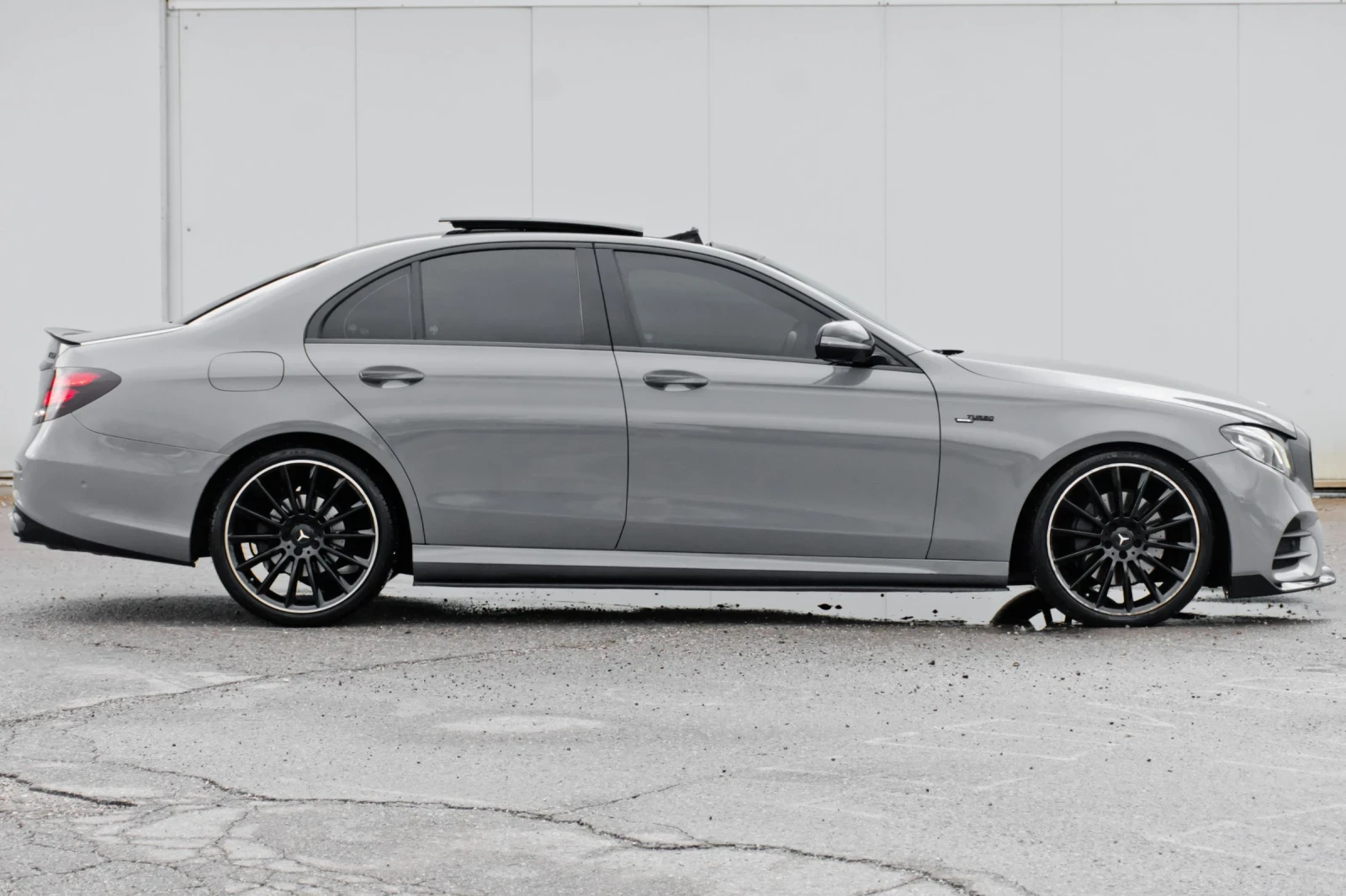 Mercedes-Benz E 220 AMG - оптика оригинален  - изображение 6