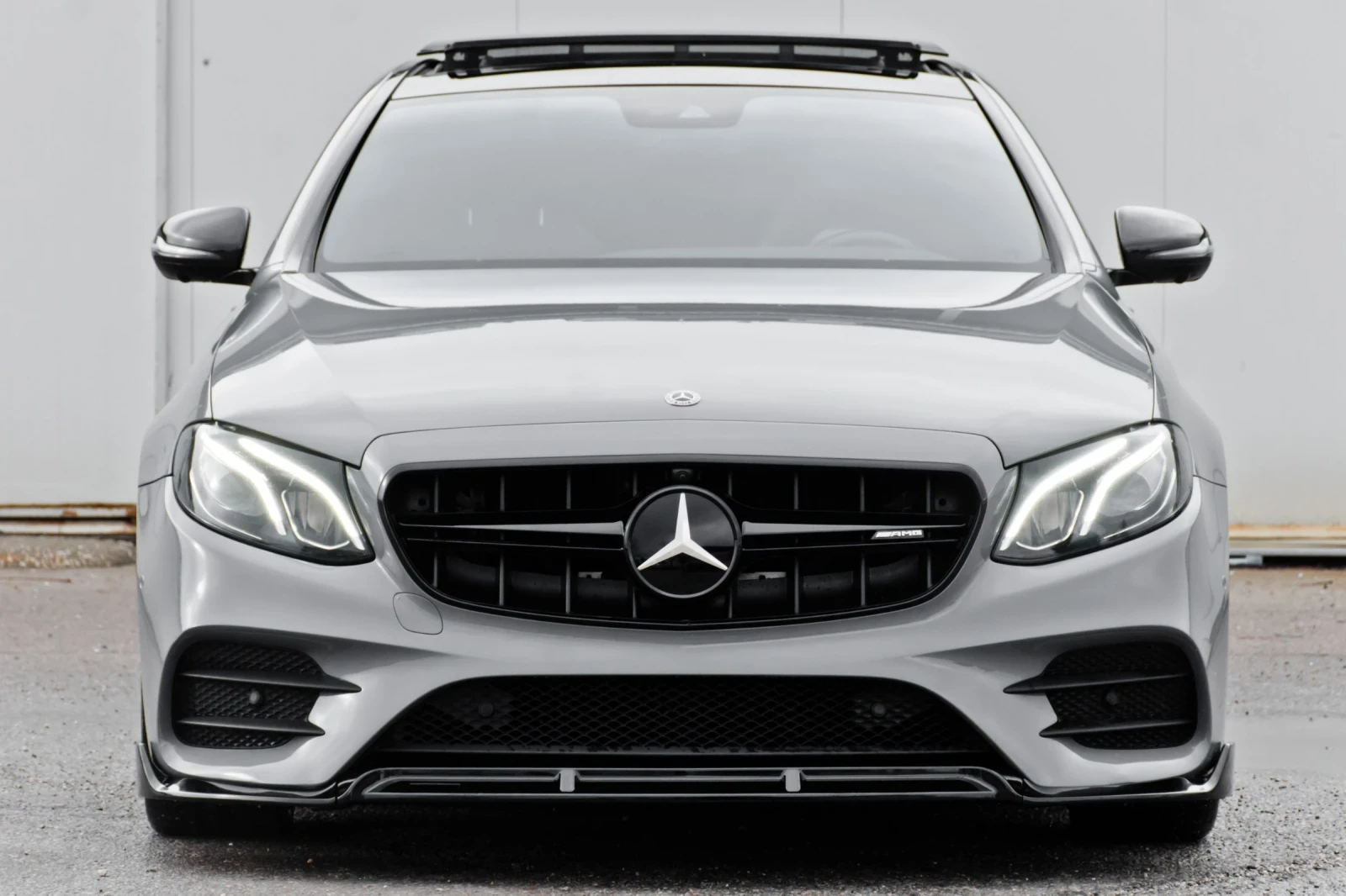 Mercedes-Benz E 220 AMG - оптика оригинален  - изображение 3
