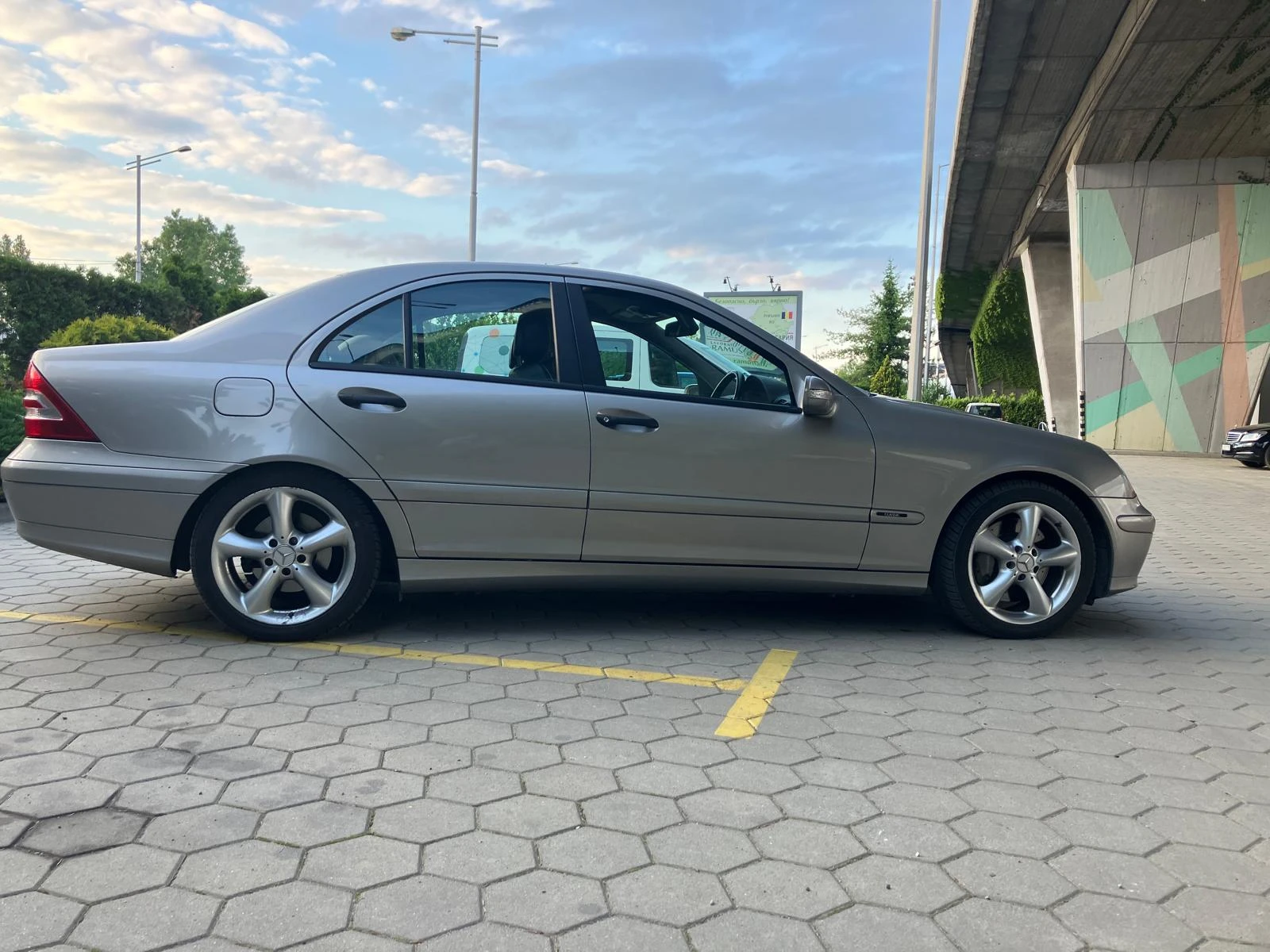 Mercedes-Benz C 220 CLASIC - изображение 4