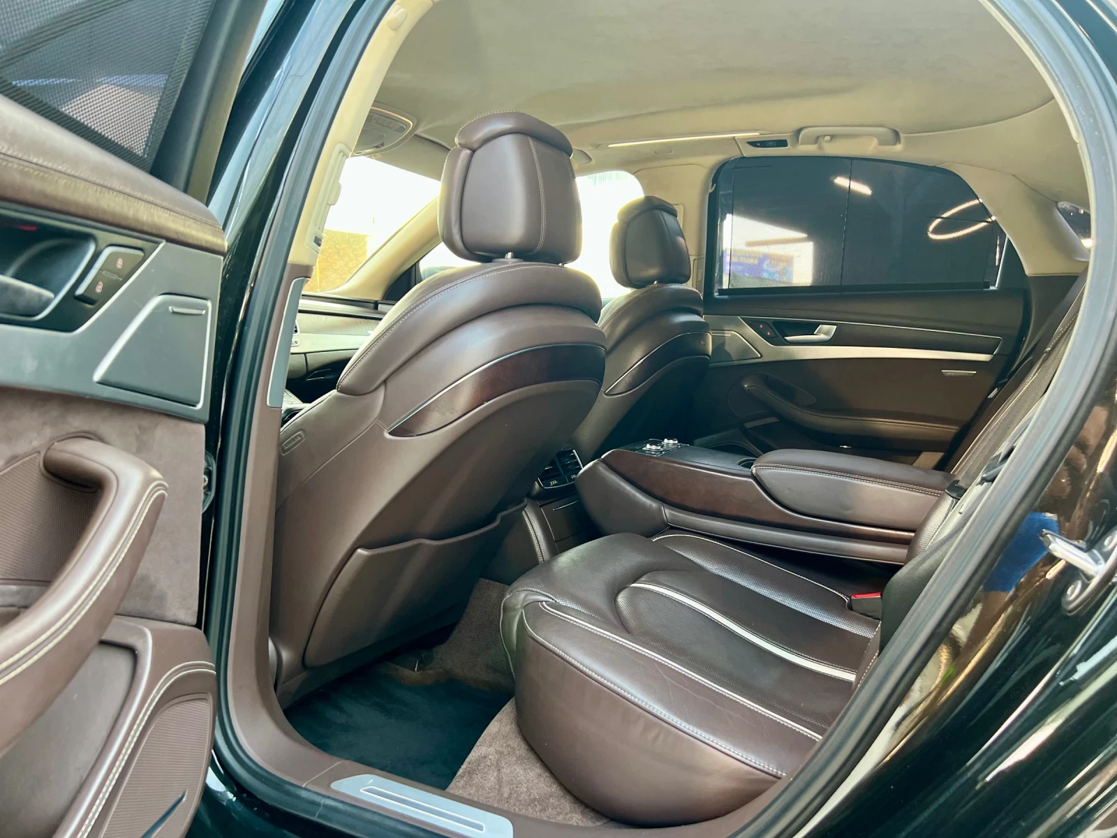 Audi A8 4.2TDI* DesingSelection* BOSE* Масажи* TV* Обдухва - изображение 9