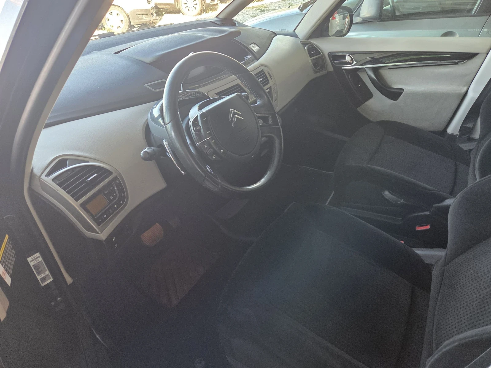 Citroen C4 Picasso 2.0hdi* automat*  - изображение 9